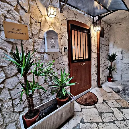 Luxury Borgo Antico בארי