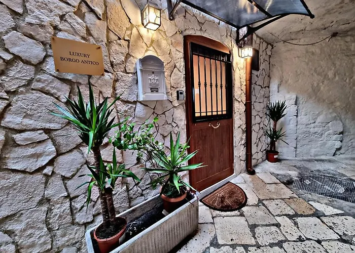 Luxury Borgo Antico בארי